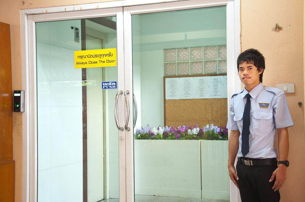 Motel Golden House @ On-Nut Station Bangkok Exterior foto