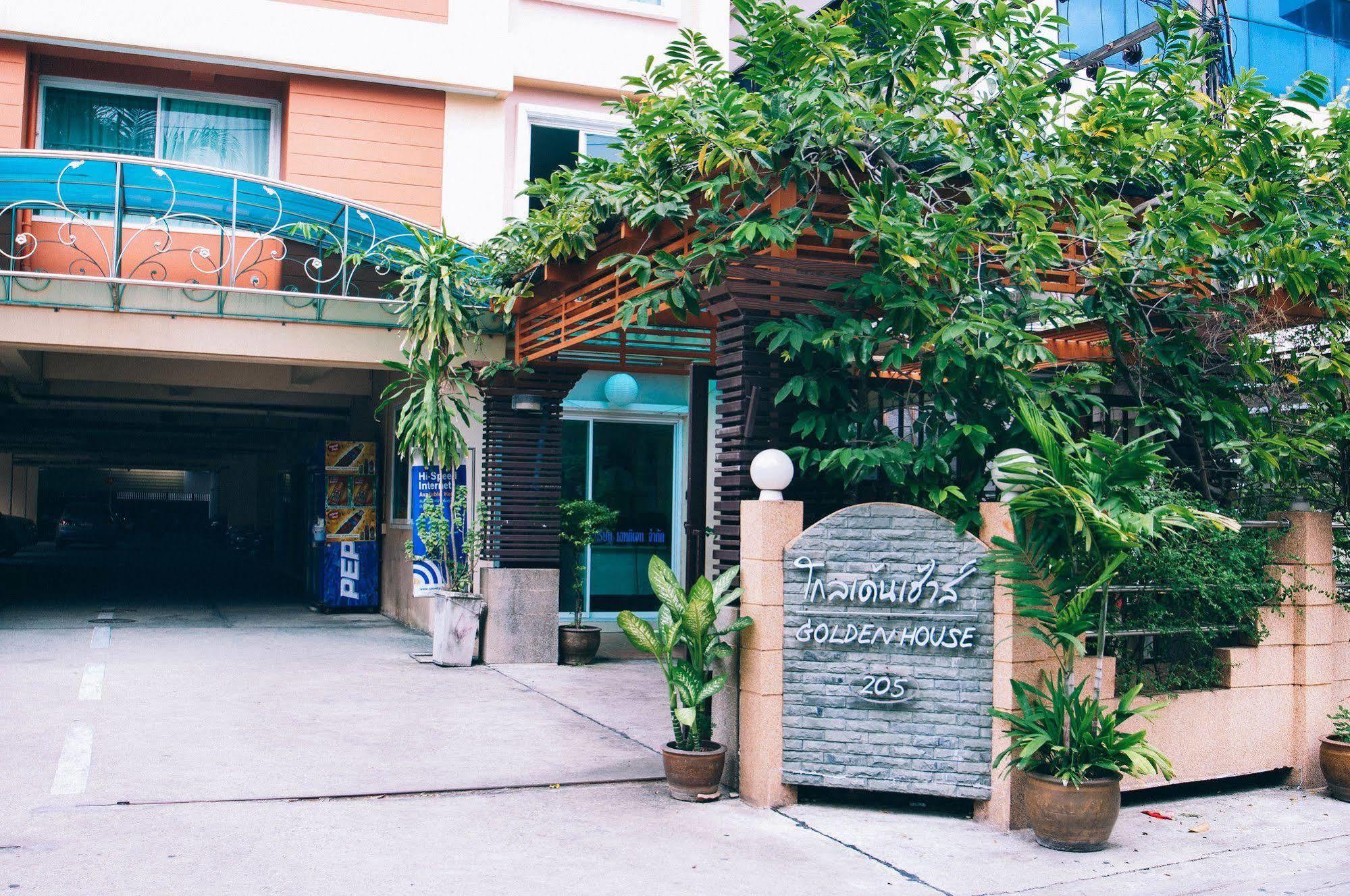 Motel Golden House @ On-Nut Station Bangkok Exterior foto